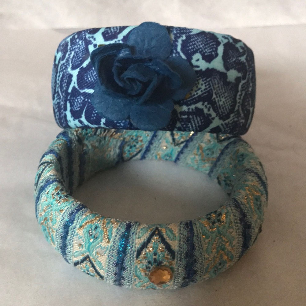 Bracelets - Picture 1 of 5
